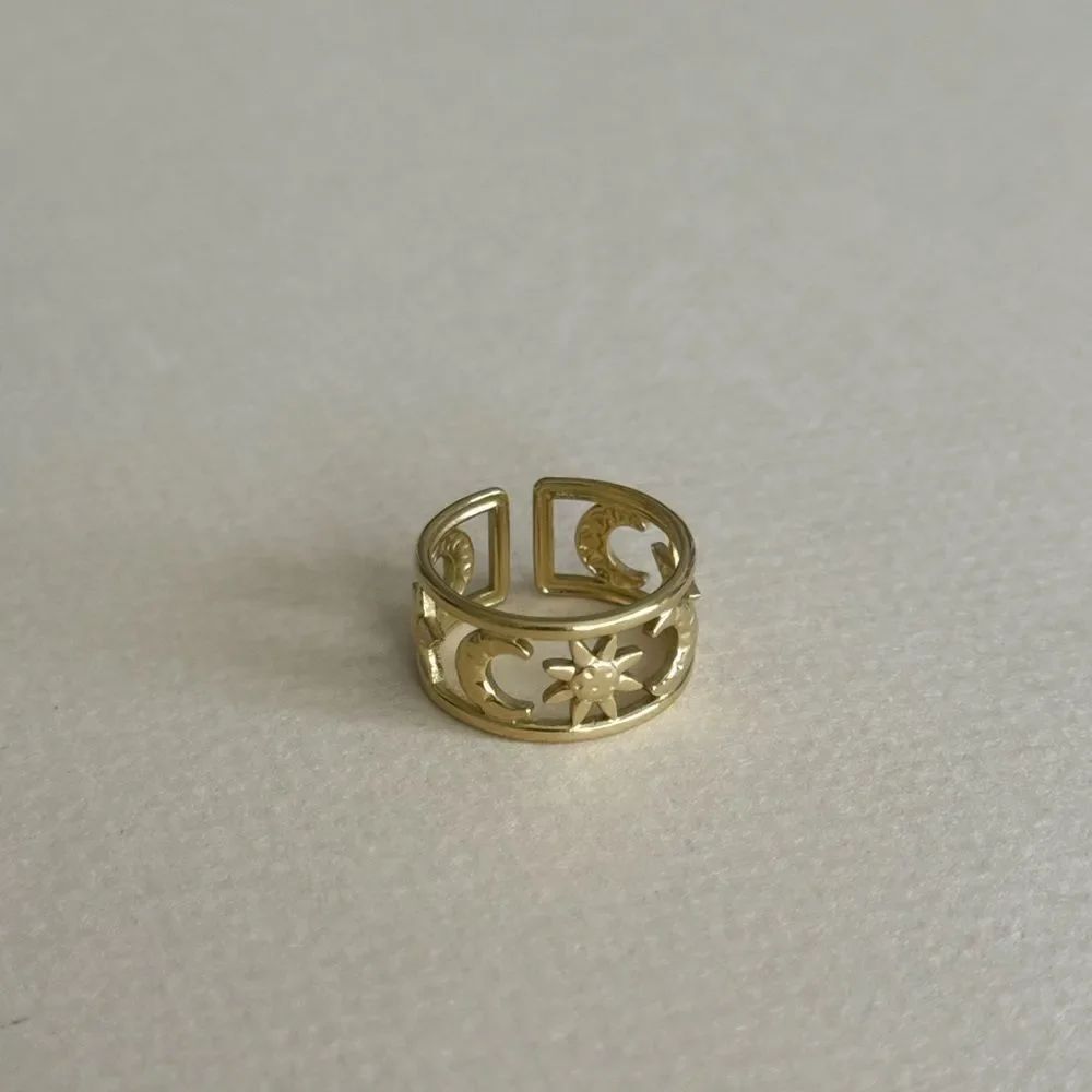 Moon Ring #2122 - Picture 4 of 7